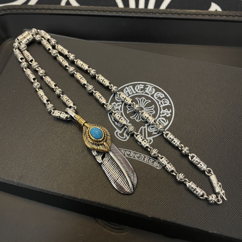Ch*0me He**ts necklaces